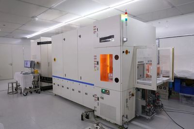 東方晶源開(kāi)啟電子束設(shè)備批量交付新篇章，兩款核心量測(cè)檢測(cè)設(shè)備成功交付新客戶(hù)